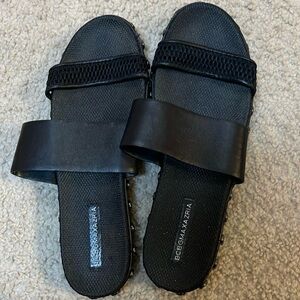 BCBG sandals size 9.5M